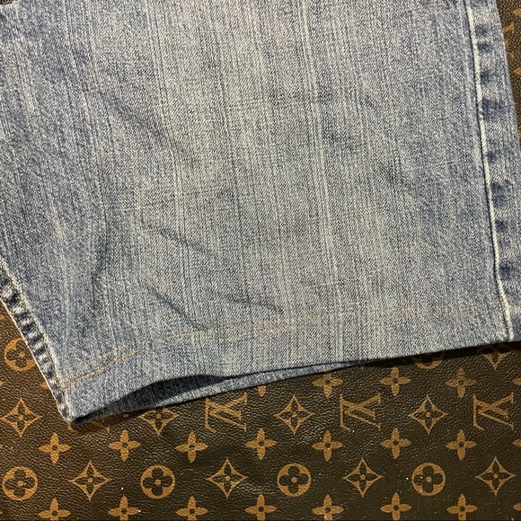 custom hem wrangler jean shorts  relax straight - Picture 10 of 11